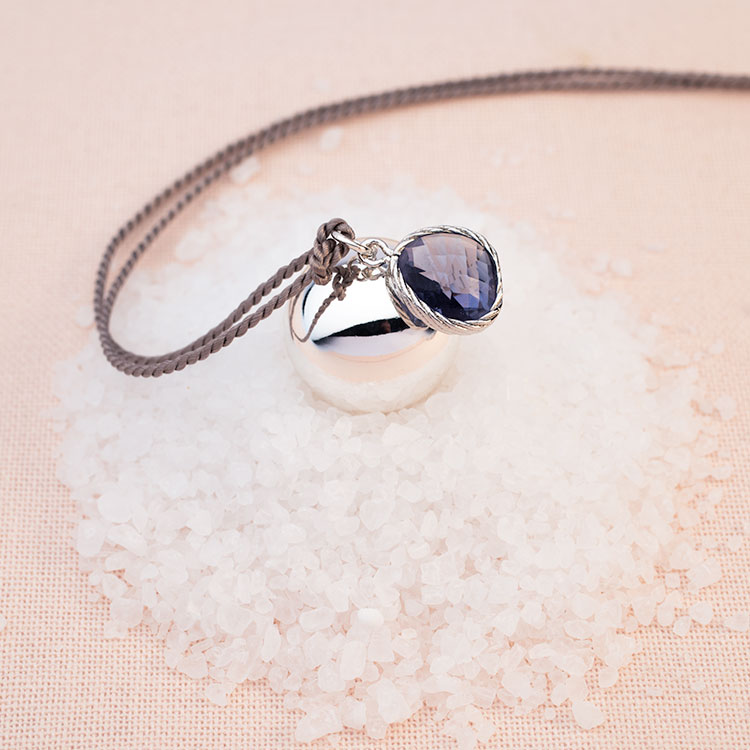 Bola Argenté pendentif