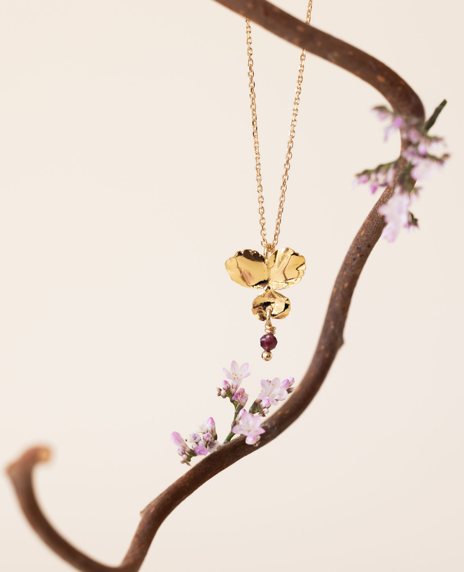 Collier Pensée PM / janvier grenat
