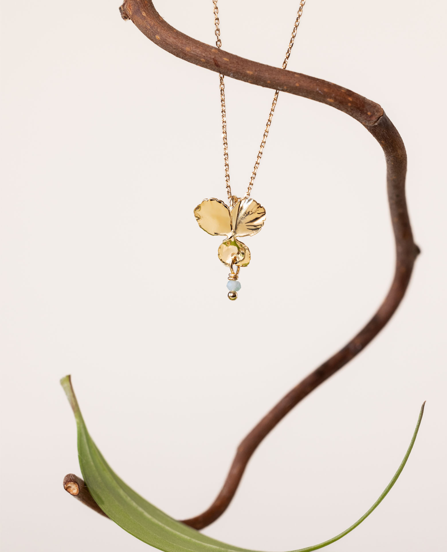 Collier Pensée PM / mai émeraude