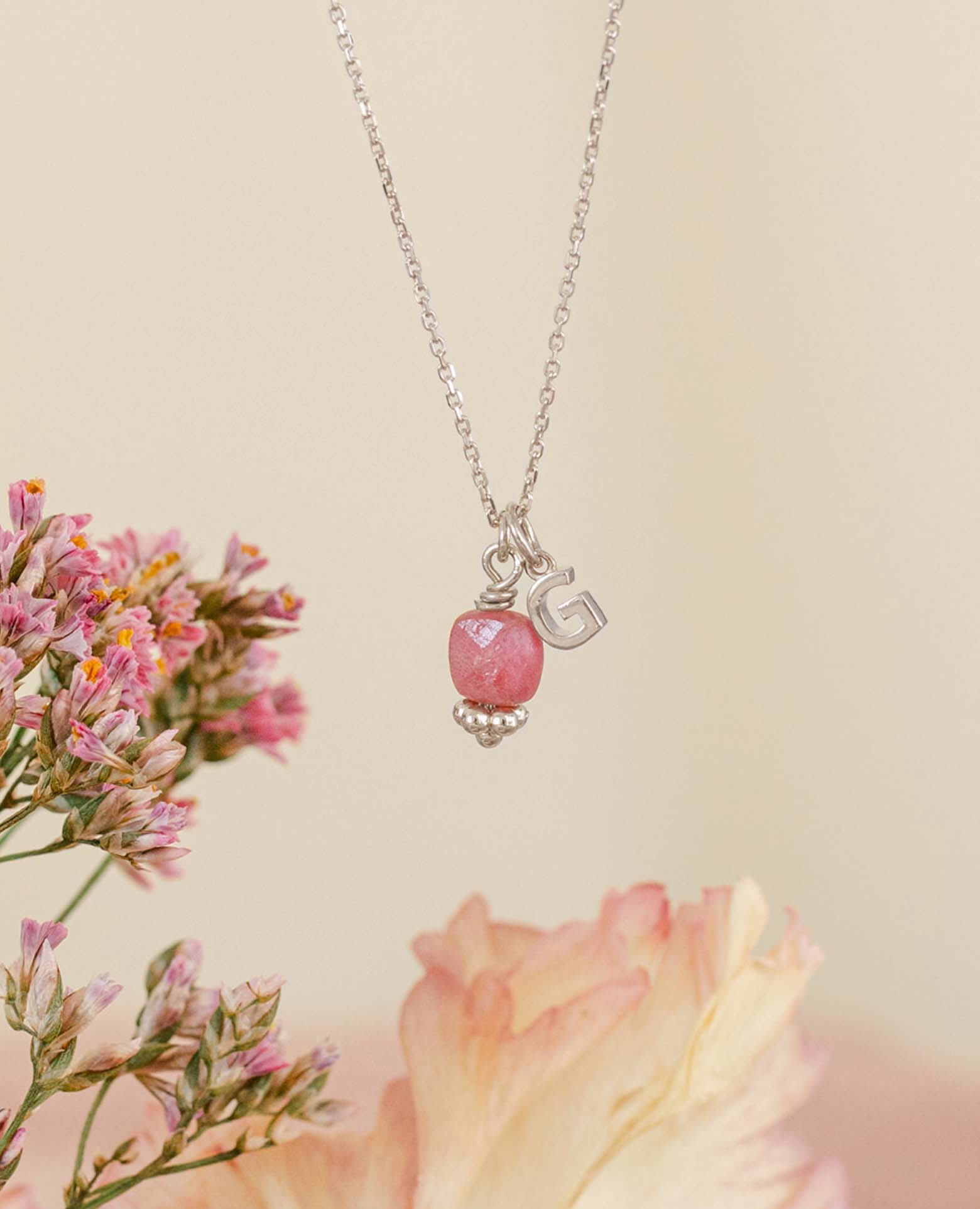 Collier <i>rubis</i> initiale argent personnalisé
