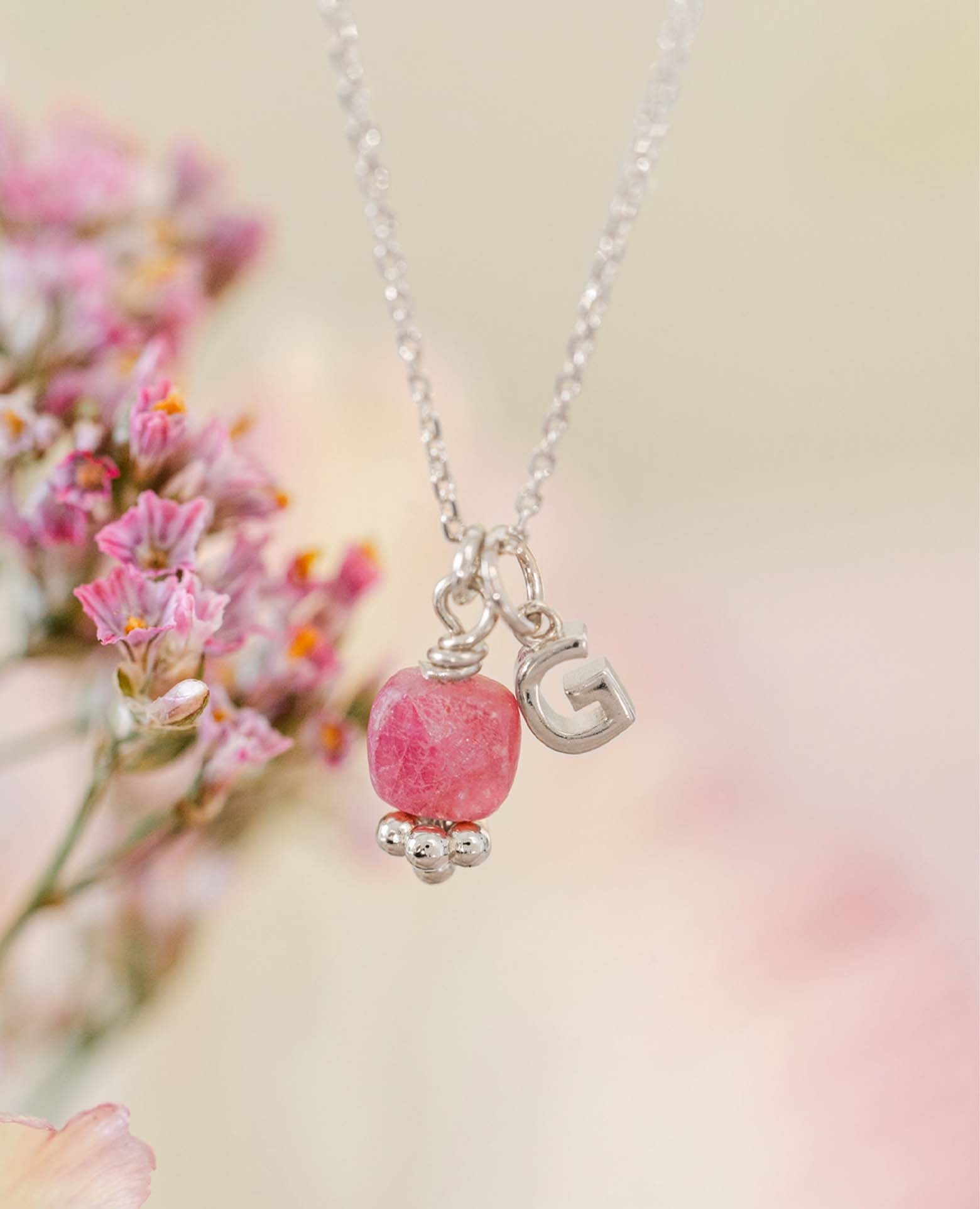 Collier <i>rubis</i> initiale argent personnalisé