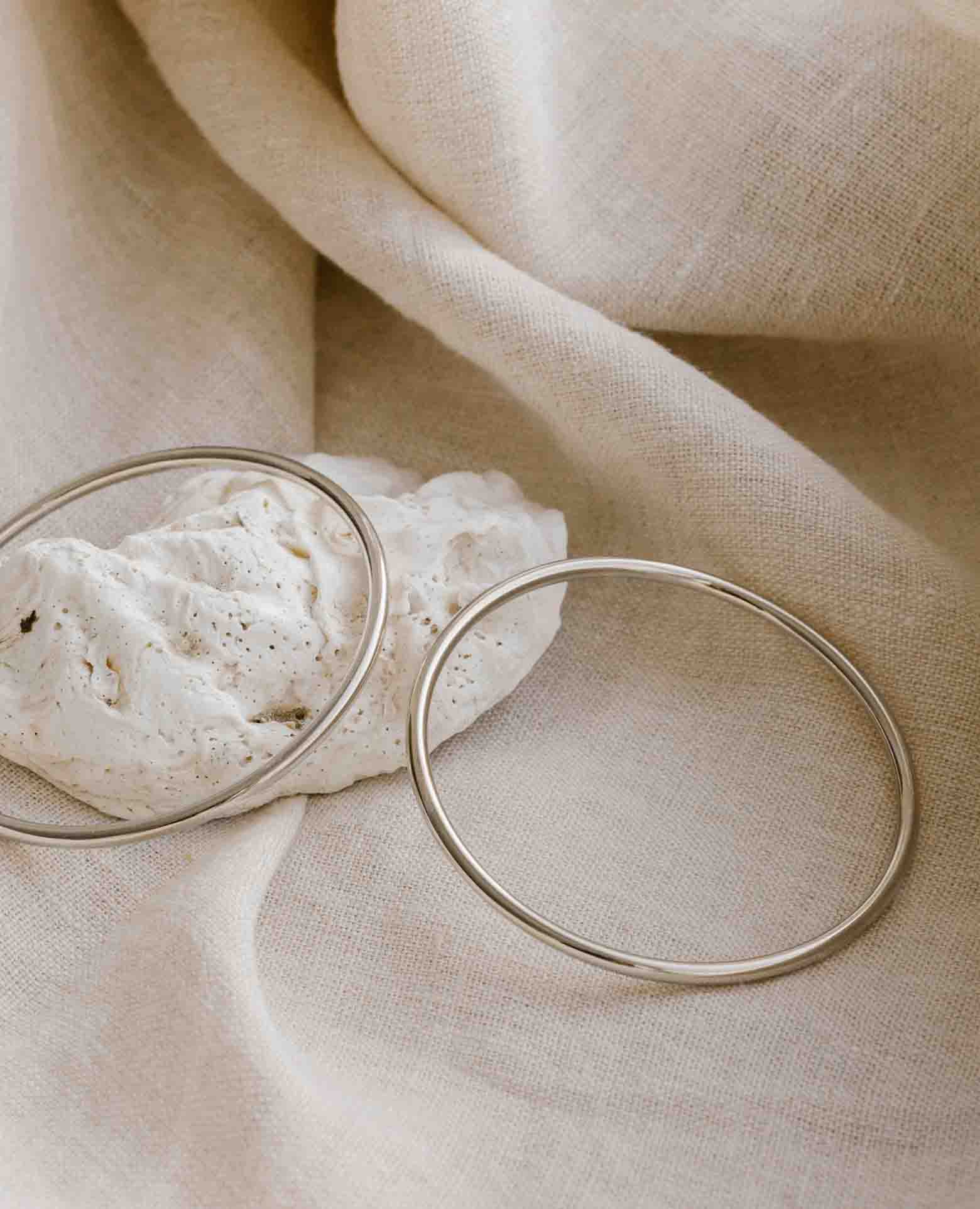 Bracelet jonc <i>argent massif</i>