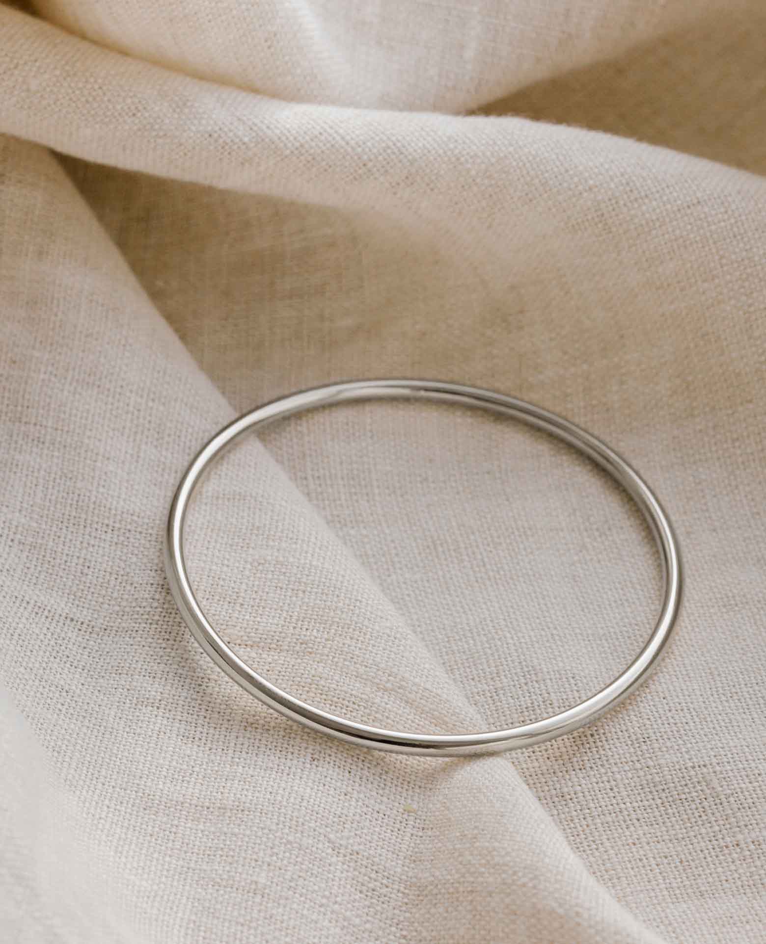Bracelet jonc <i>argent massif</i>