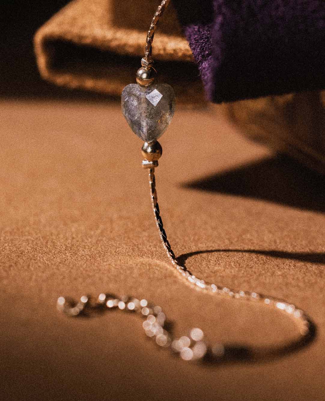 Bracelet pierre fine coeur Labradorite