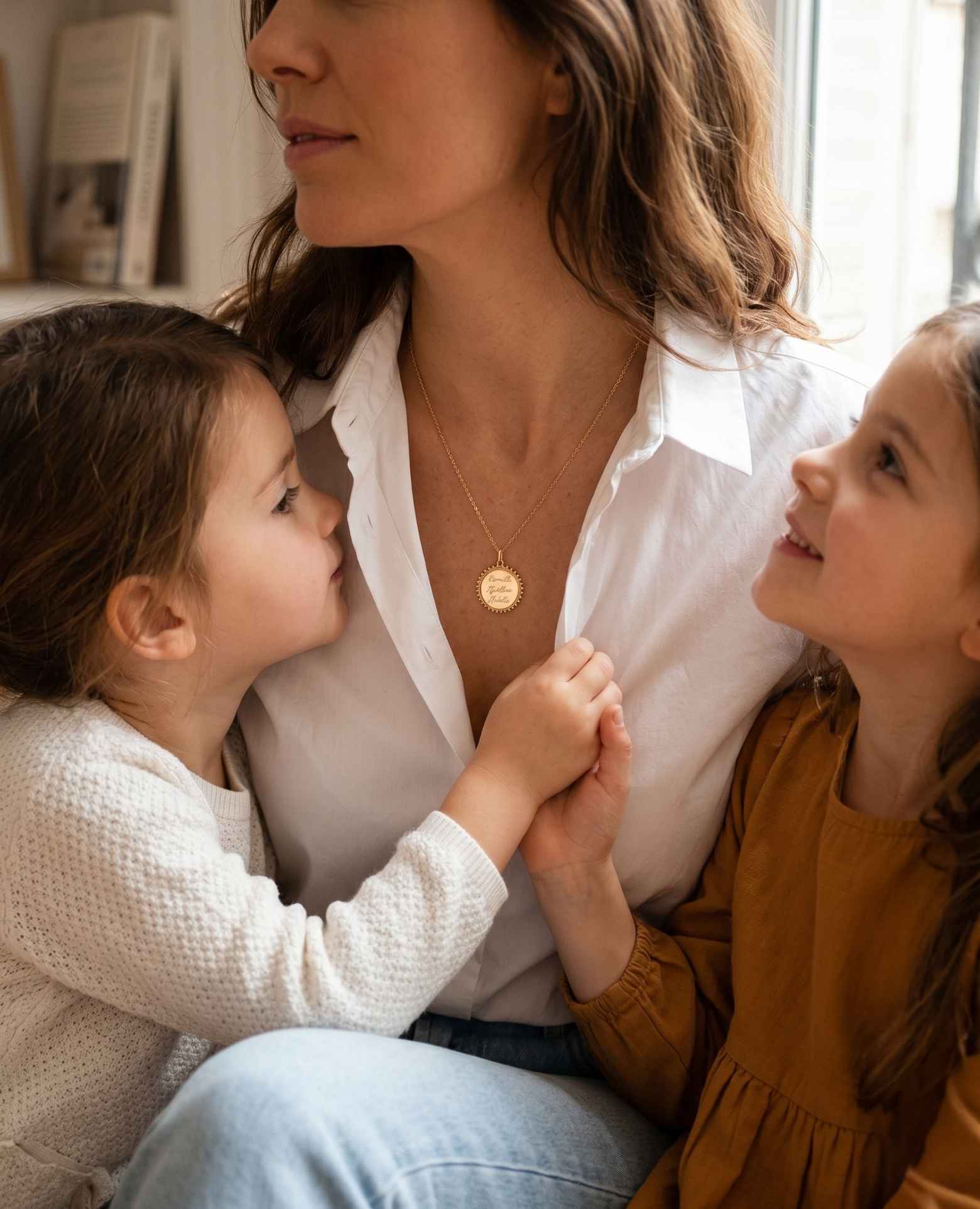 Médaille prénoms soleil Camille