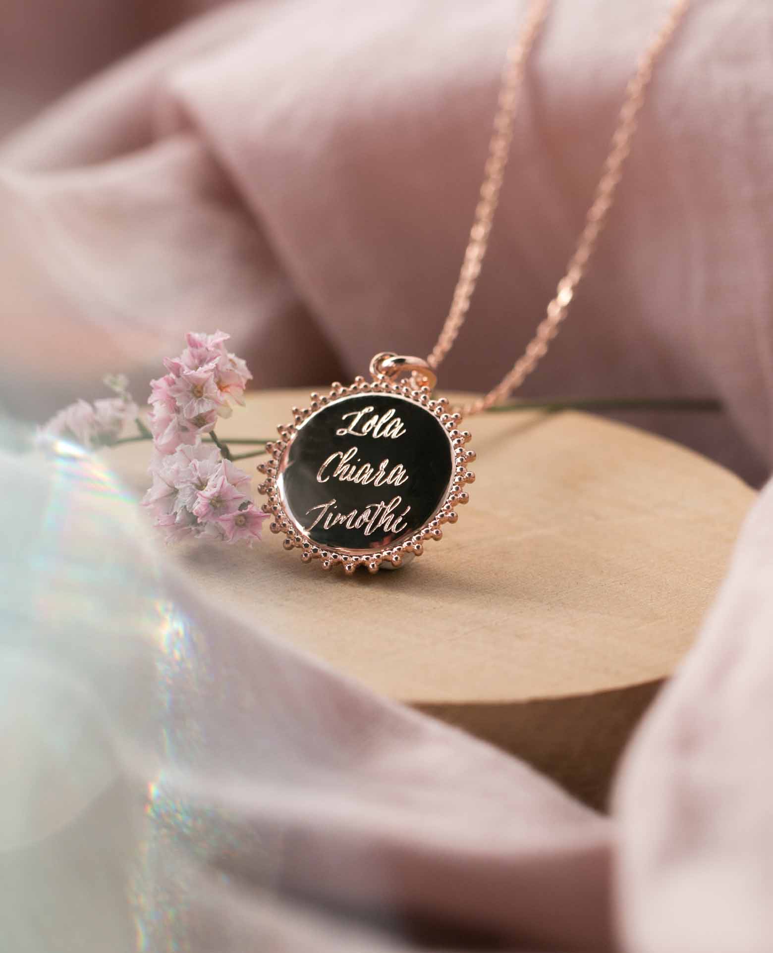 Collier Soleil or rose prénoms