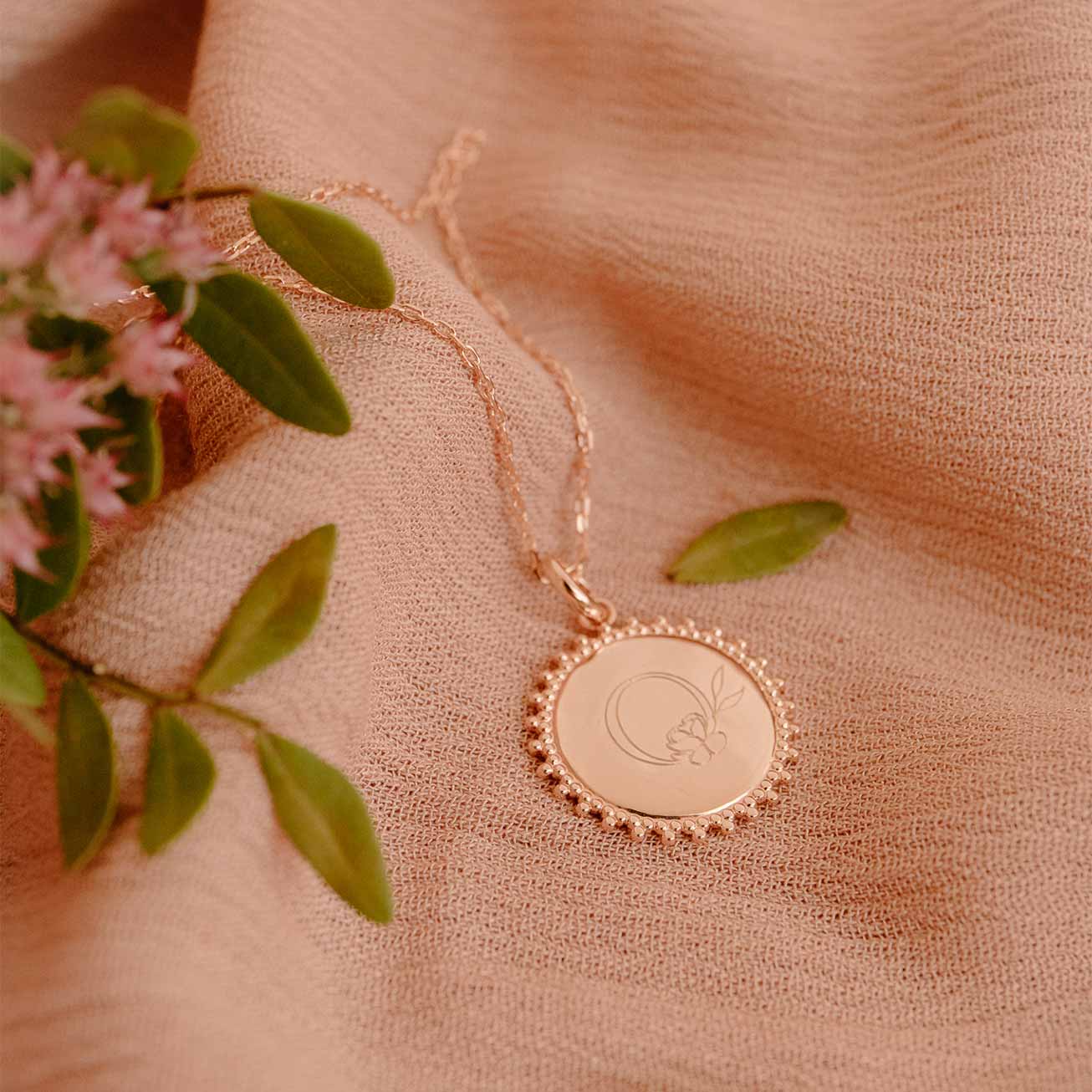 Collier soleil plaqué or rose