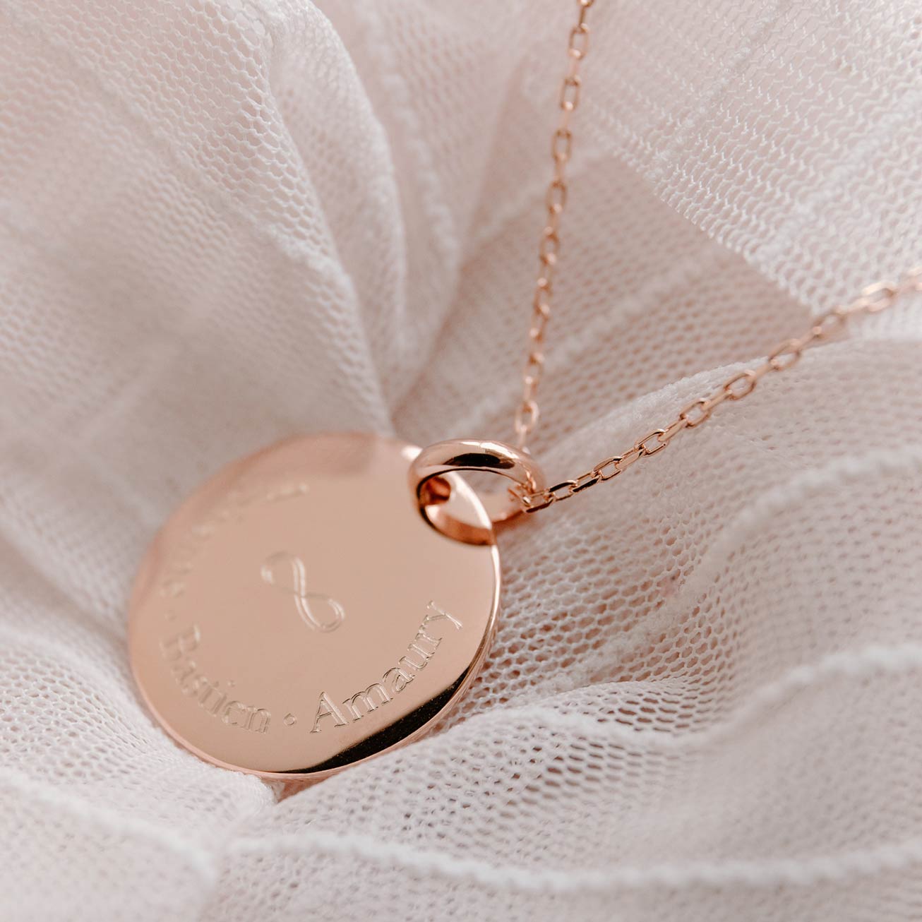 médaille bombée infini plaqué or rose