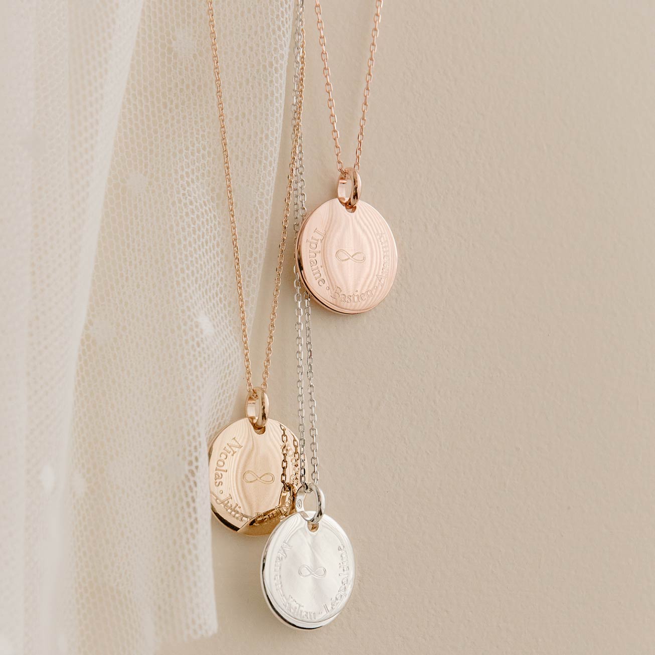 médaille bombée infini plaqué or rose
