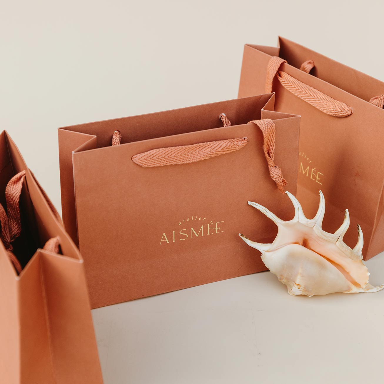 Pochette Cadeau doré à chaud