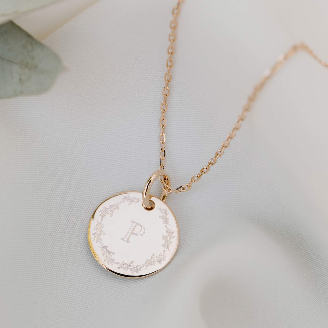 Collier enfant personnalisée couronne feuille init