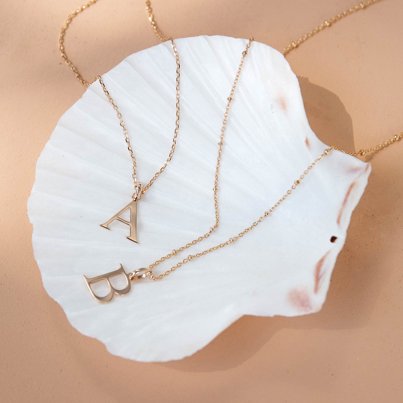 Collier lettre