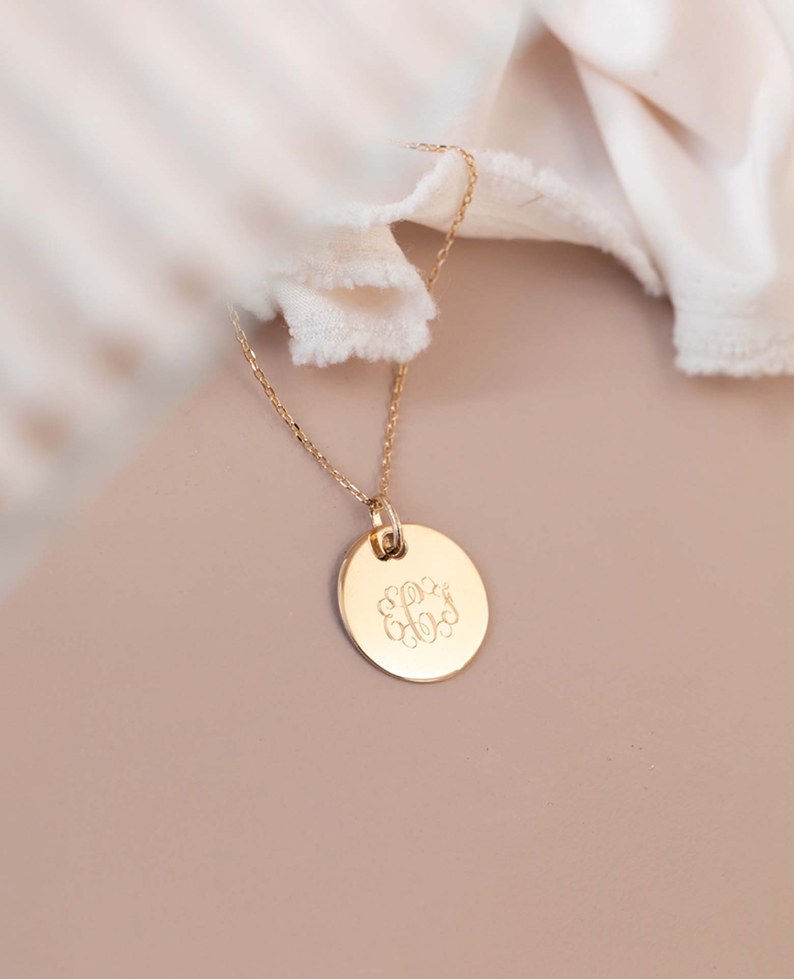 Collier personnalisé médaille monogramme