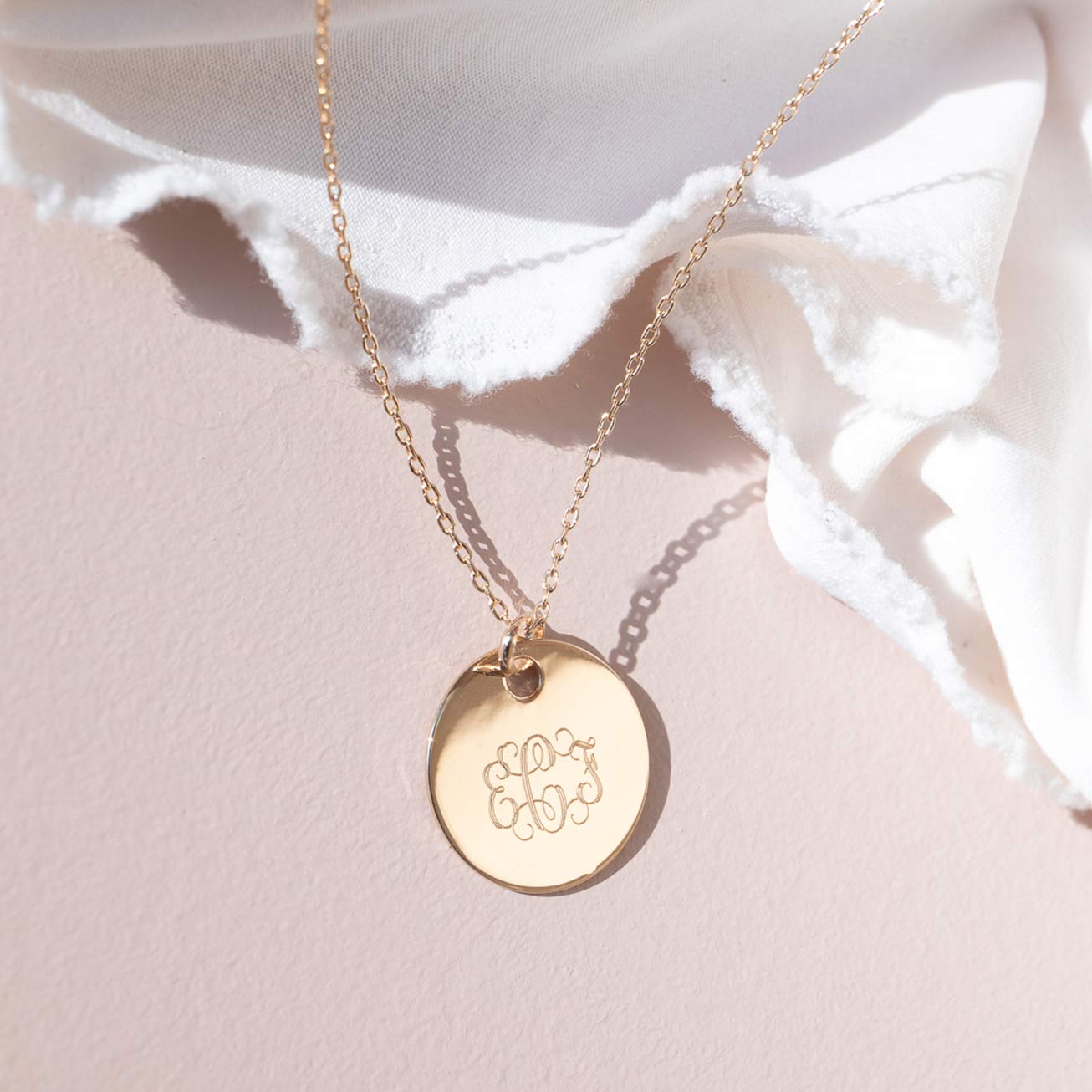 Collier personnalisé médaille monogramme