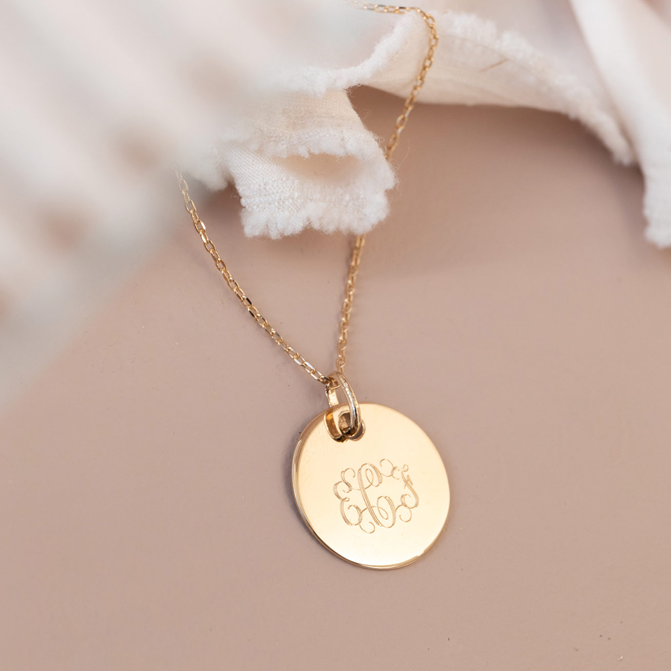 Collier personnalisé médaille monogramme