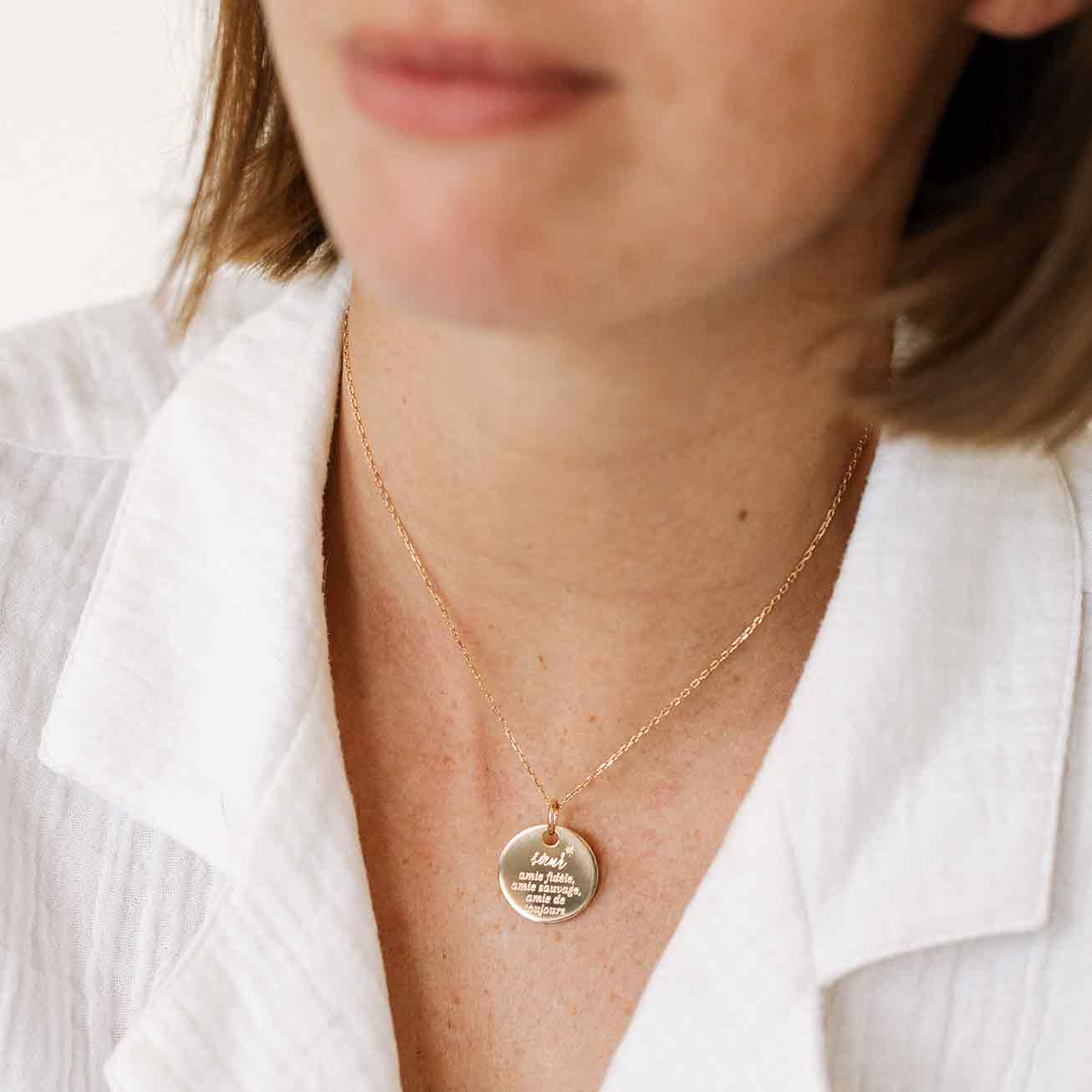 Collier personnalisé sœur <i>amie fidèle</i>