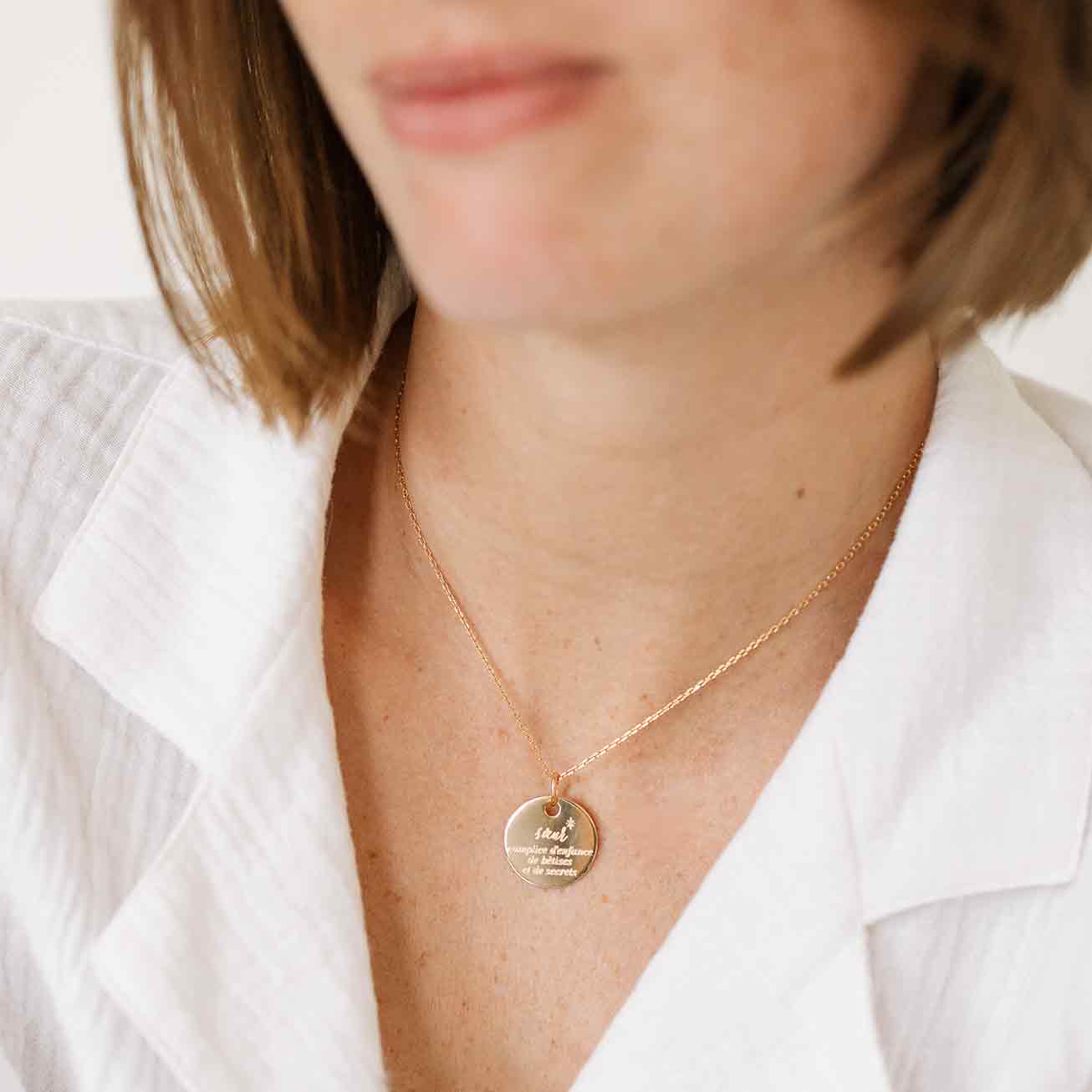 Médaille plaqué or soeur <i>Complice</i>