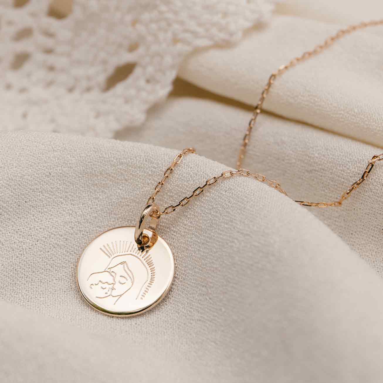 Médaille de baptême <i>Vierge à l'enfant</i>