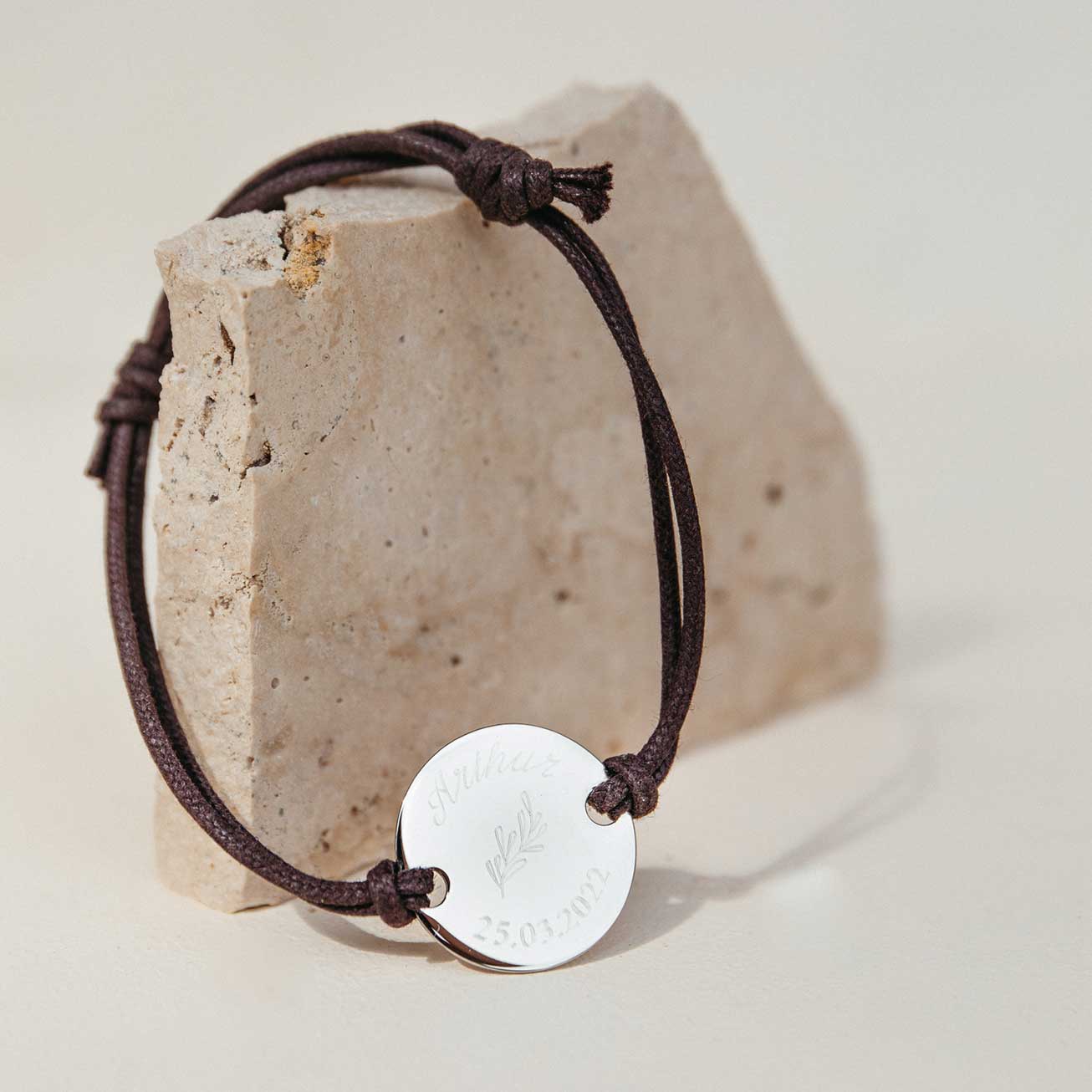 Bracelet personnalisé prénom enfant /feuille