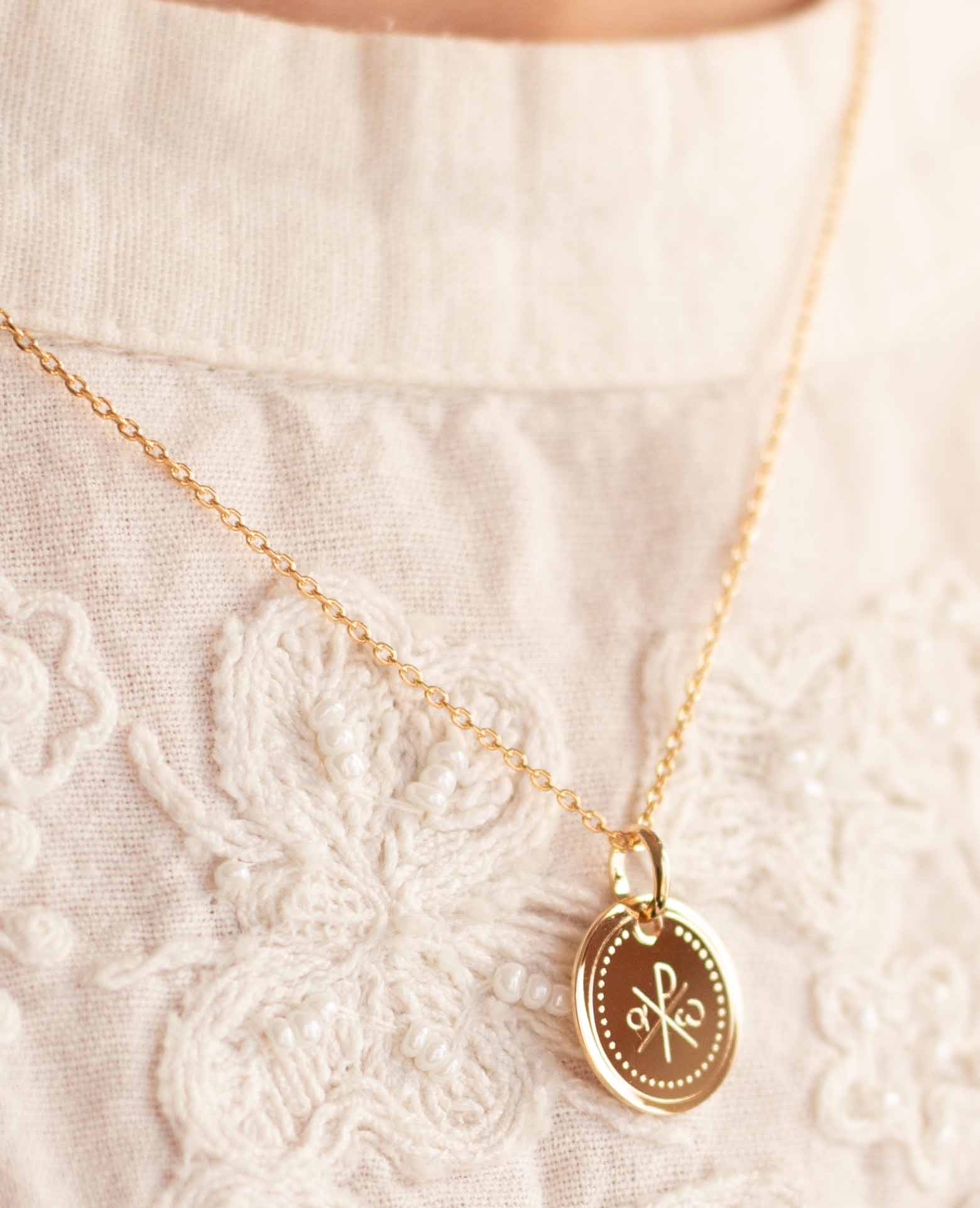 Collier baptême personnalisé <i>Chrisme</i>