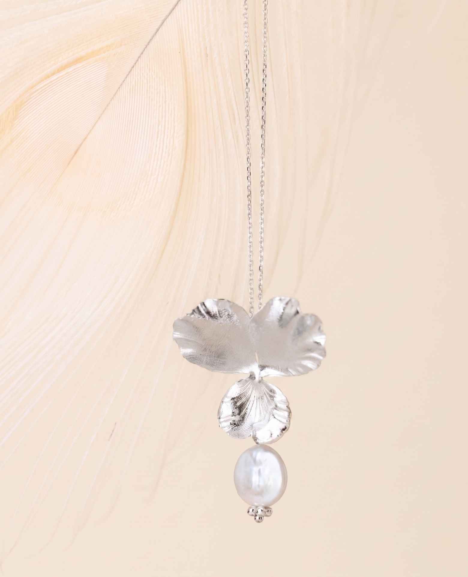 Collier <i>Pensée</i> et sa perle de culture