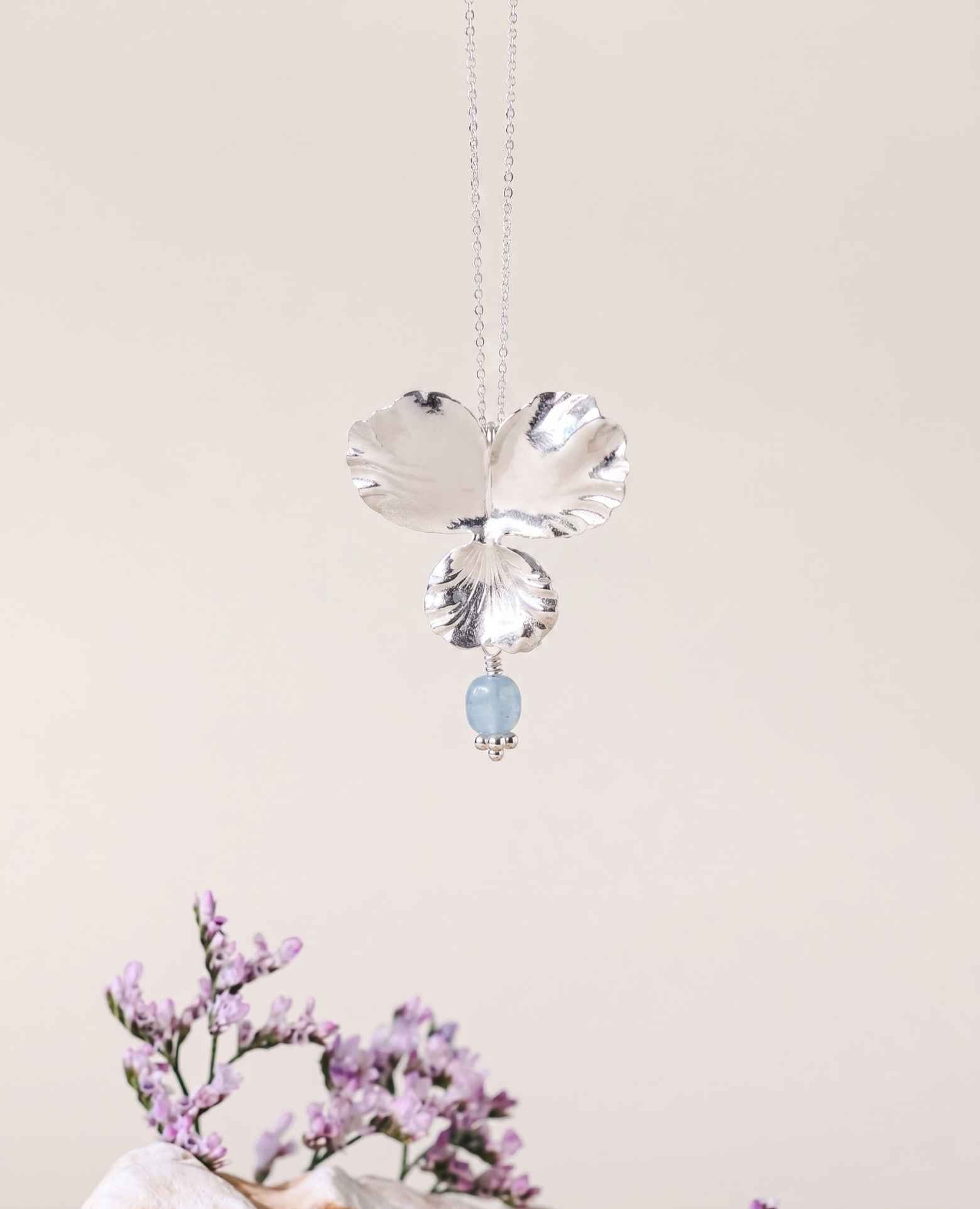 Collier <i>Pensée</i> et son Aigue-marine