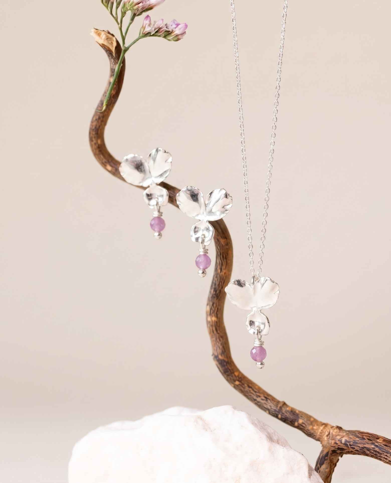 Boucles d'oreilles fleur et pierre Tourmaline rose