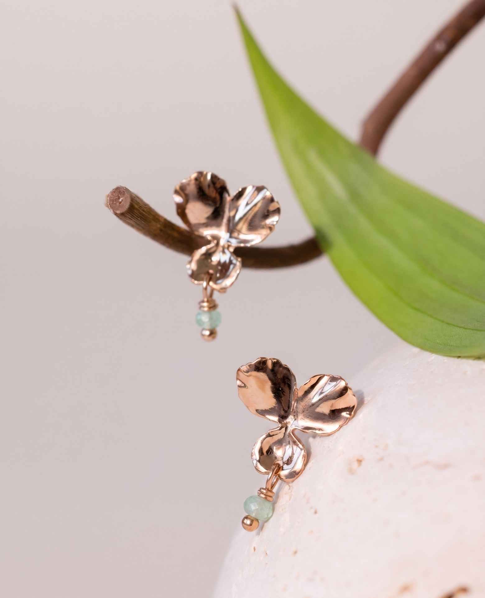 Boucles d'oreilles Emeraude Pensée