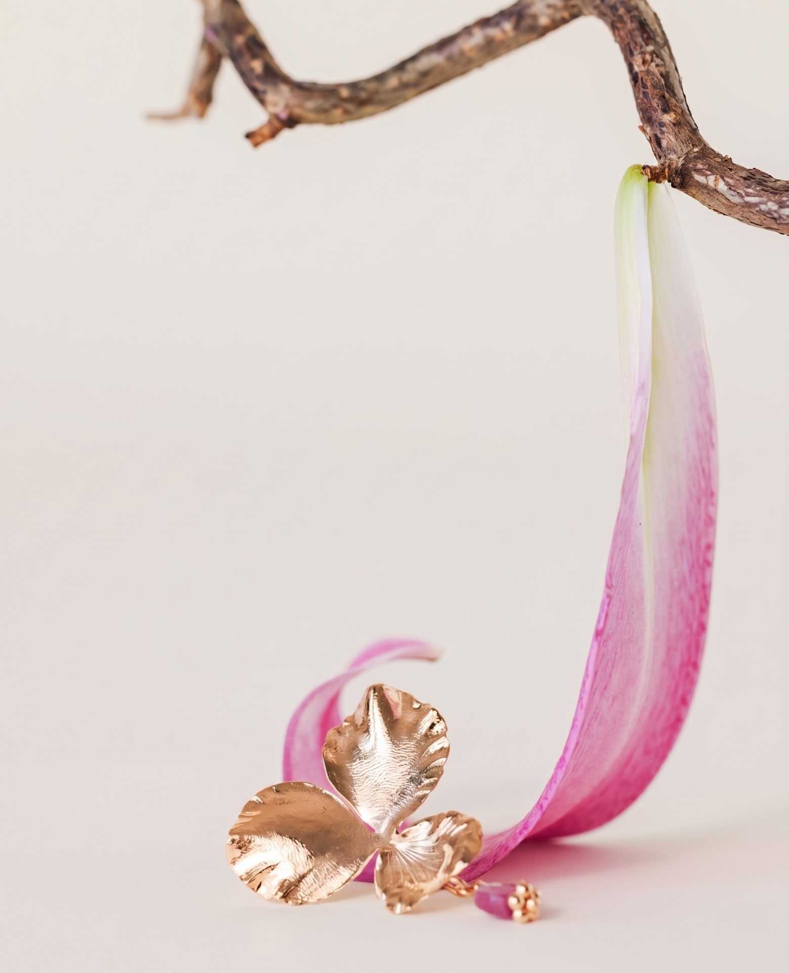 Boucles d'oreilles <i>Pensée</i> pierre de Rubis