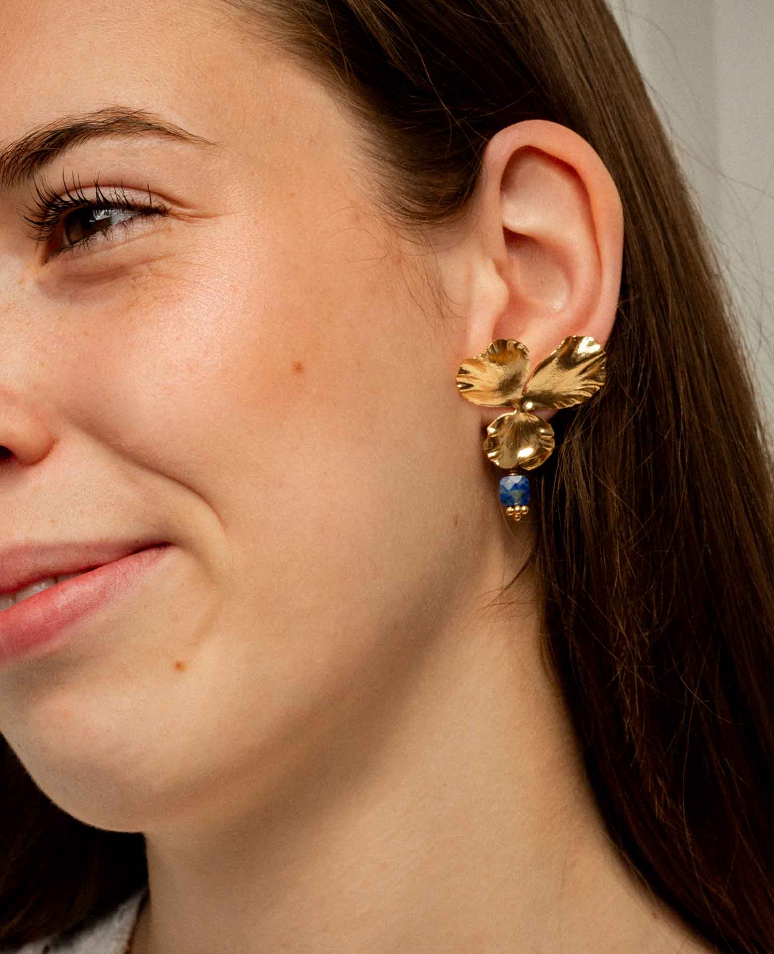 Boucles d'oreilles <i>Pensée</i> pierre de naissan