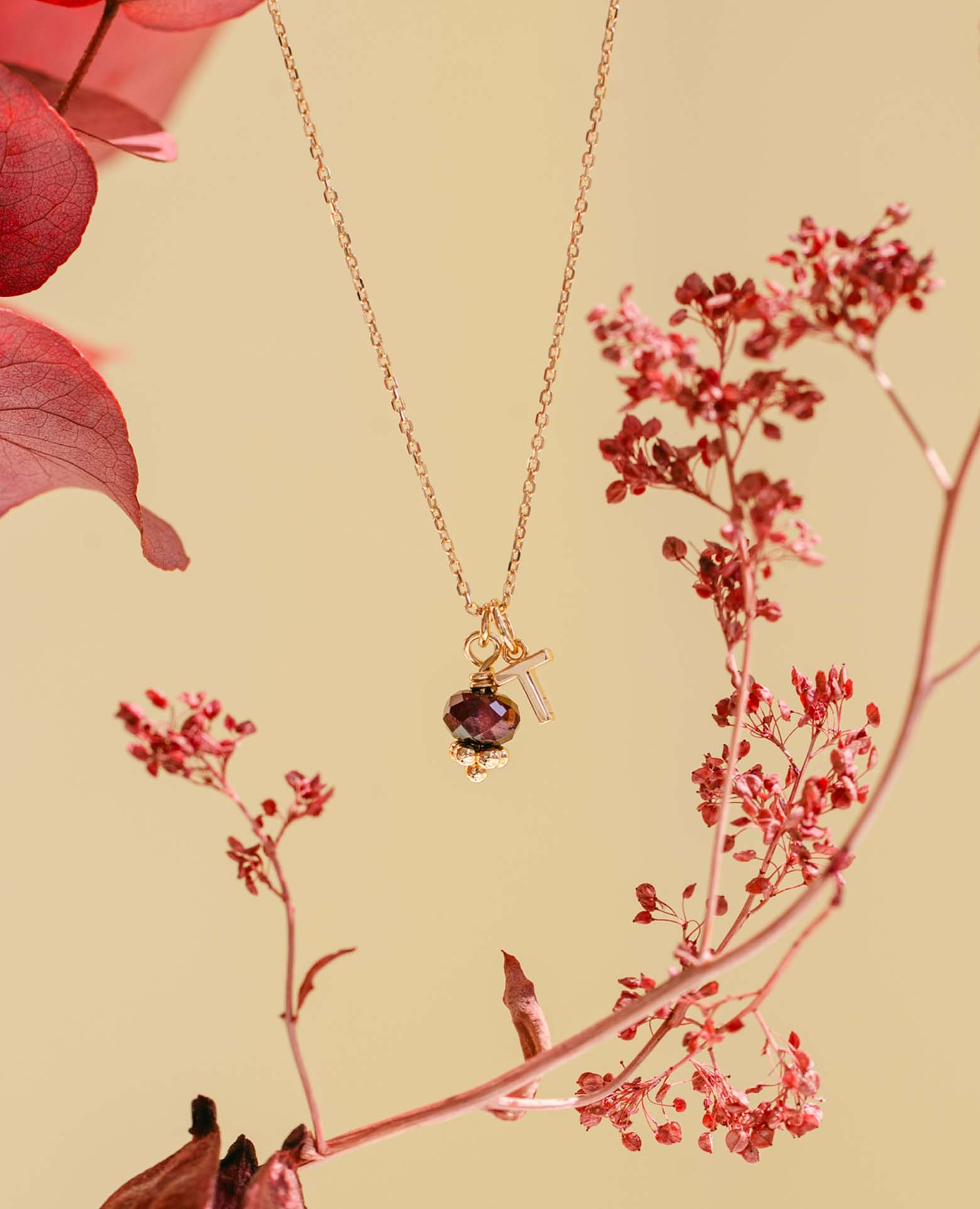 Collier initiale + rondelle 4x6 Grenat